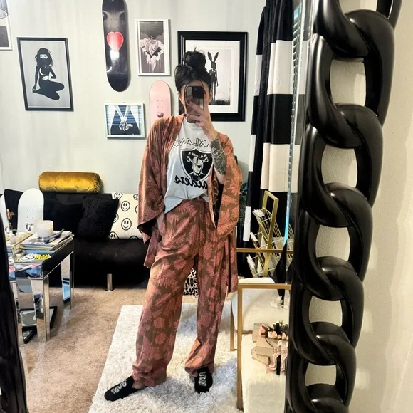 NOVELLA ROYALE SILK MORGAN TROUSERS - Picture 7 of 8